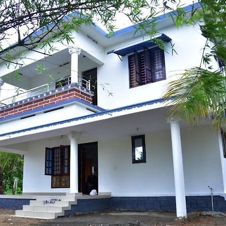 Aqua Green Home Stay Munroe Island Exterior photo